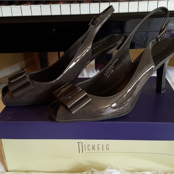 DARK GREY PATENT BOW SLINGBACKS - Picture 3 of 4